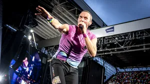 Coldplay se întoarce pe scenă în 2025. Când vor fi puse în vânzare primele bilete