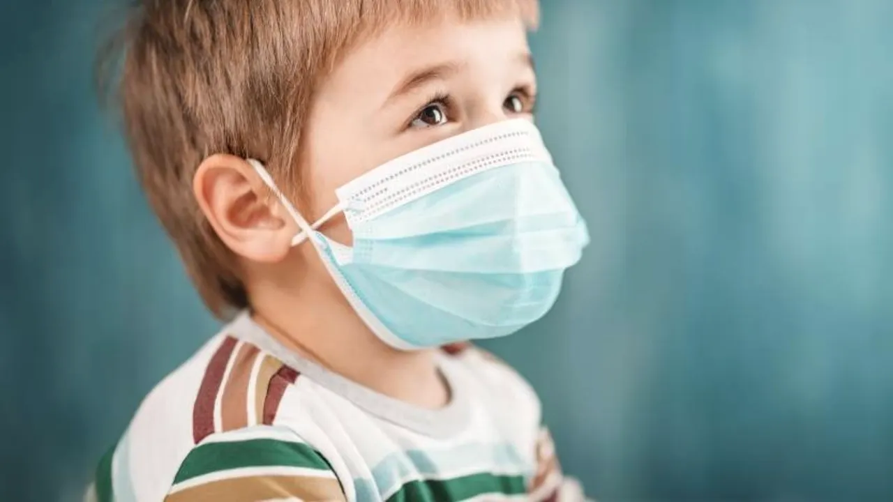 Copiii au acelaşi risc de infectare cu SARS-CoV-2 ca adulţii, dar sunt şi diferenţe. Ce arată cel mai nou studiu