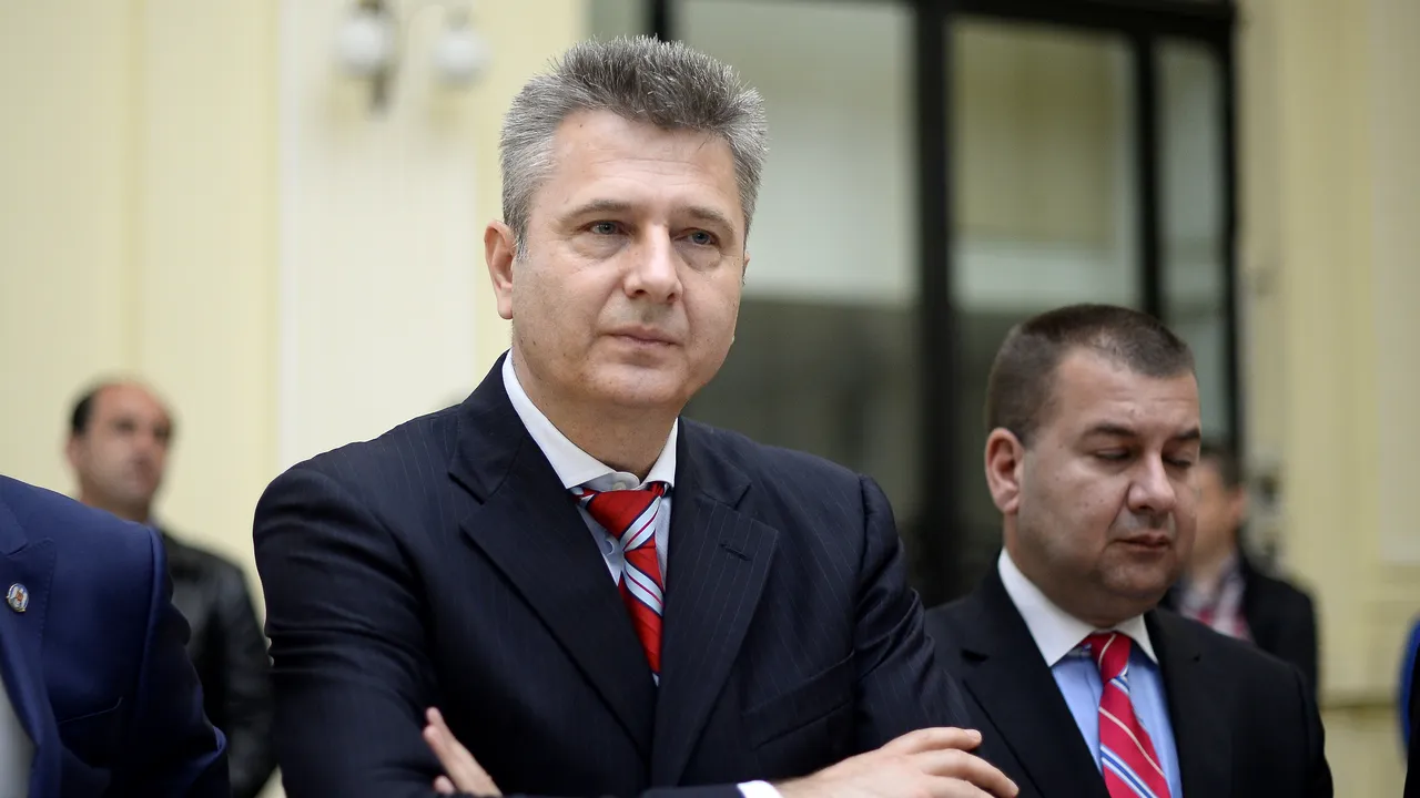 Florentin Pandele cere suspendarea cursurilor în şcoli