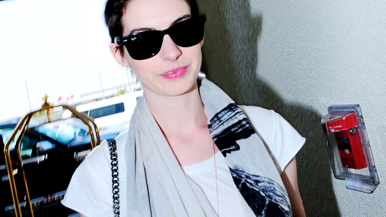 Anne Hathaway, din ce în ce mai slabă. Cum arată actriţa după ce a pierdut peste 7 kilograme - FOTO