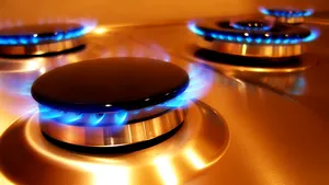 Preţul la gaze pentru consumatorii casnici se reduce de la 1 mai cu circa 1,5%
