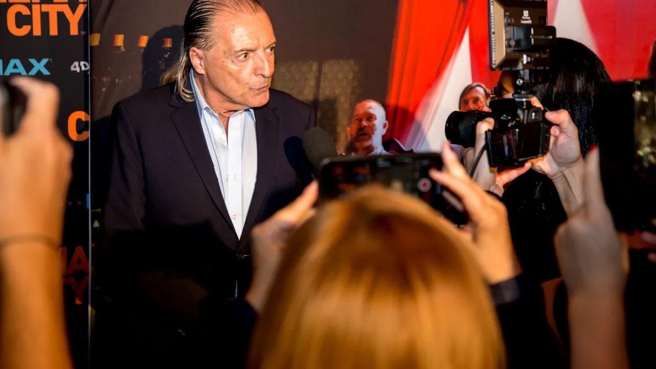 Vedeta Armand Assante a mers în acest weekend la teatru! De două ori!