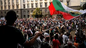 PROTESTELE din BULGARIA: Mii de bulgari au manifestat împotriva guvernului pentru a opta zi consecutivă
