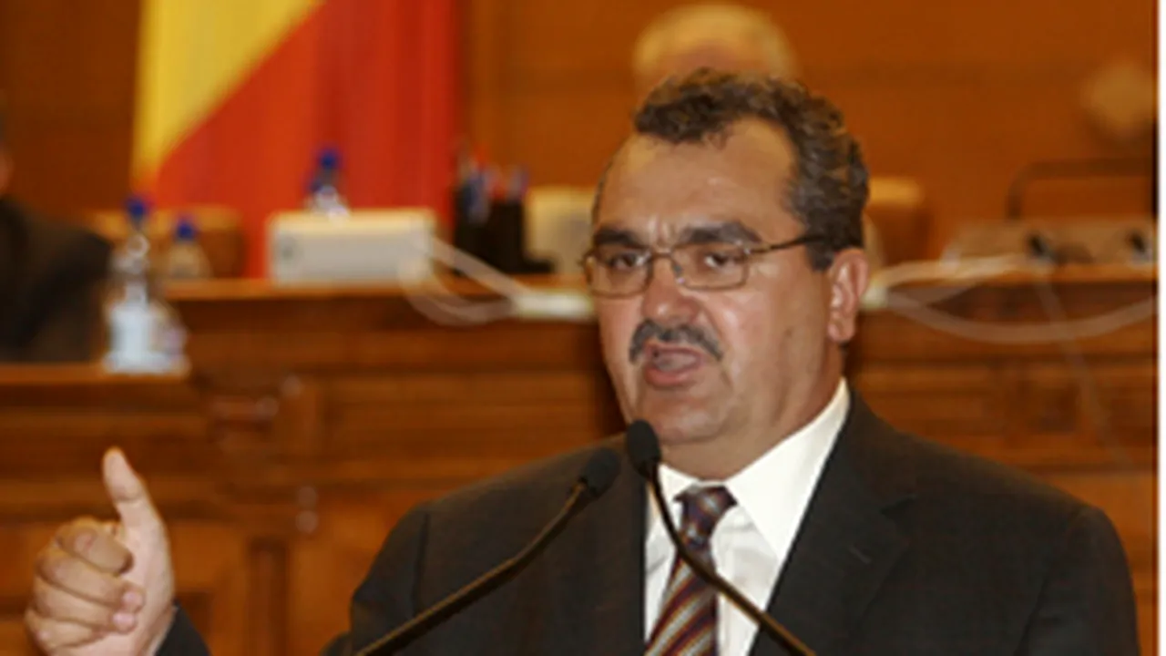 Dosarul în care Miron Mitrea este acuzat de Aviaţia Utilitară ar putea ajunge la Parchet