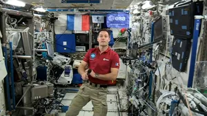 Un astronaut aflat la bordul Staţiei Spaţiale Internaţionale a vorbit cu profesori din Timişoara 
