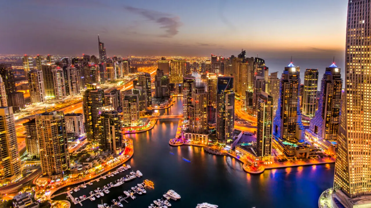 Hotelurile de lux din Dubai reduc prețurile. Spa de doi la preț de unu. Ce oferte au