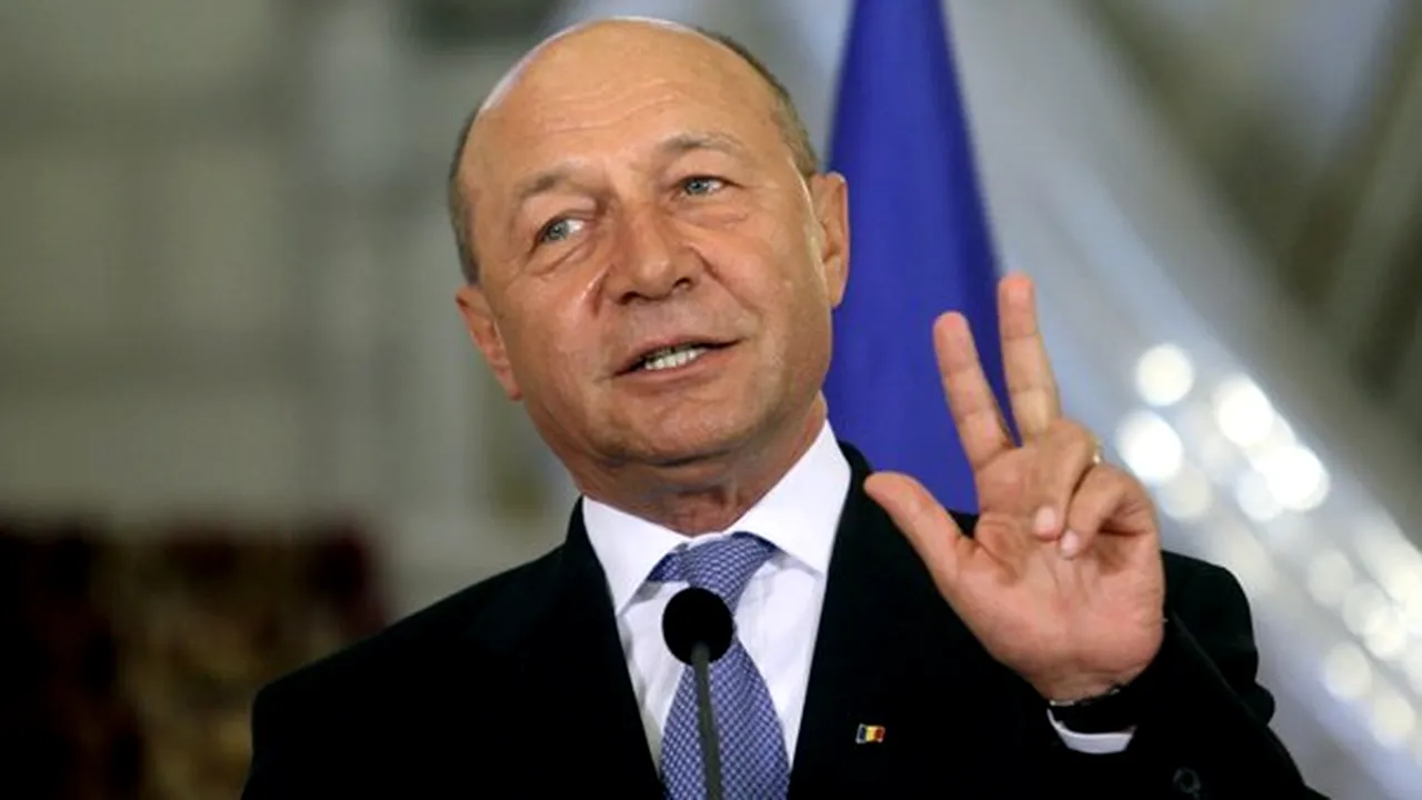 Blaga: Nu am primit niciun telefon de la preşedintele Băsescu, probabil e ocupat în perioada aceasta