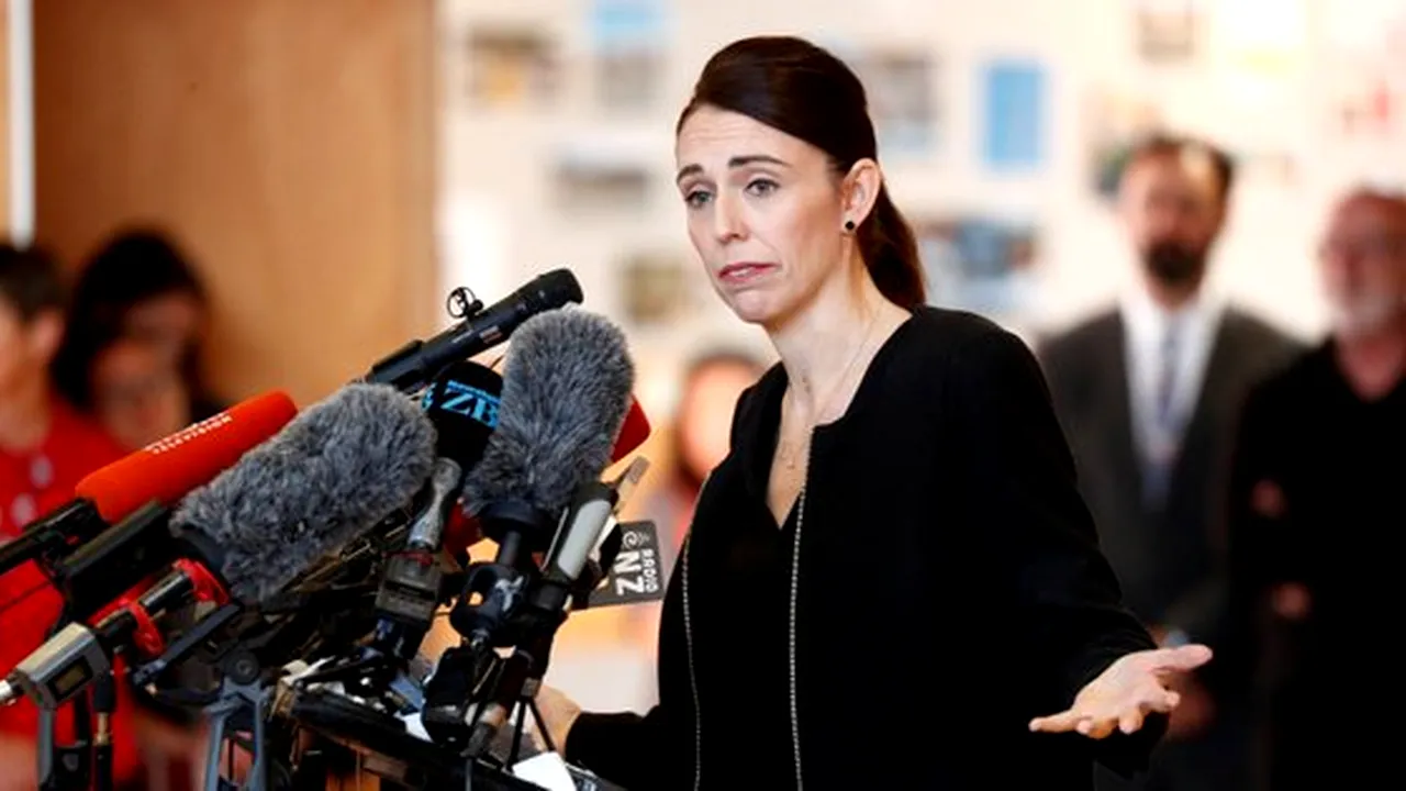 Armele militare de asalt, similare celor folosite în masacrul de la Christchurch, INTERZISE în Noua Zeelandă