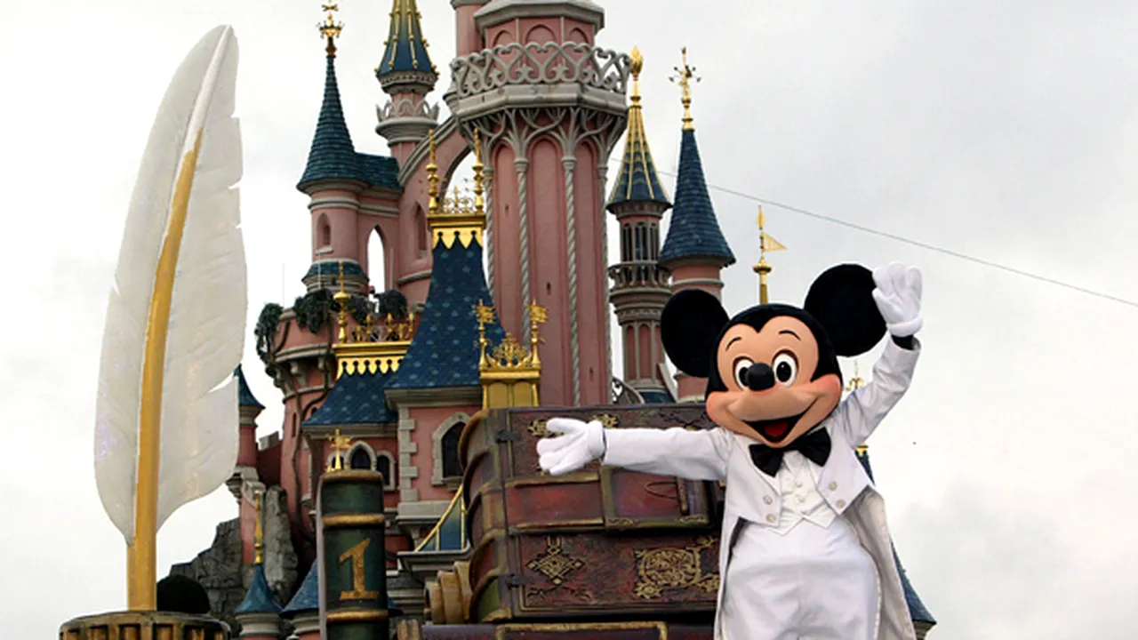 Eurodisney, acuzat că îşi angajează personalul pe criterii etno-rasiale