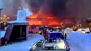 FOTO Unul dintre cele mai mari muzee de motociclete din lume a fost distrus de flăcări