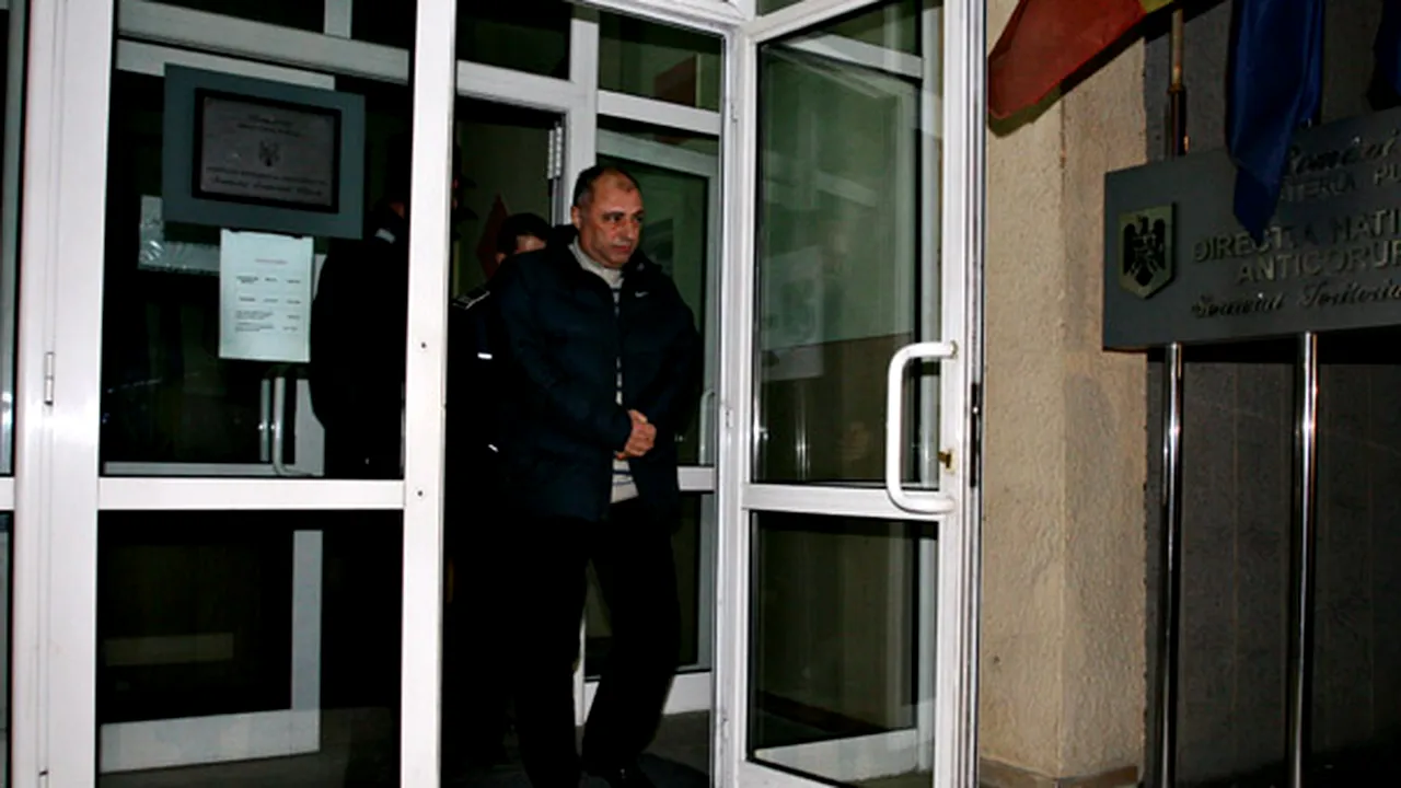 Prefectul de Dolj: Nu cred în acuzaţiile care i se aduc primarului Solomon