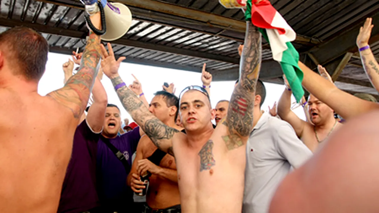 O parte dintre fanii Ujpest i-a făcut pe români ţigani