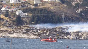 Un elicopter cu 13 oameni la bord, prăbuşit în Norvegia. Toţi pasagerii au murit - FOTO
