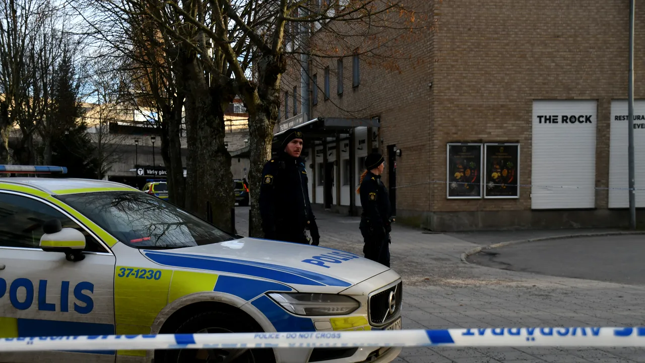 Focuri de armă în apropierea ambasadei Israelului din Stockholm. Poliţia suedeză a reţinut mai multe persoane
