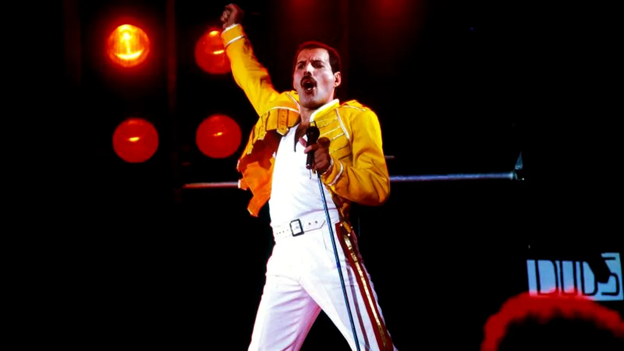 Suma record cu care a fost vândut pianul lui Freddie Mercury la o licitaţie din Londra