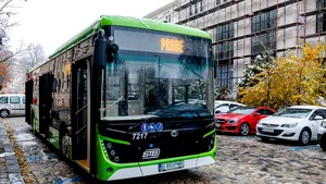 Nicuşor Dan anunţă continuarea infrastructurii necesare autobuzelor electrice din Bucureşti