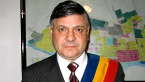 Primarul din Călăraşi, huiduit de cetăţeni, reacţionează: 