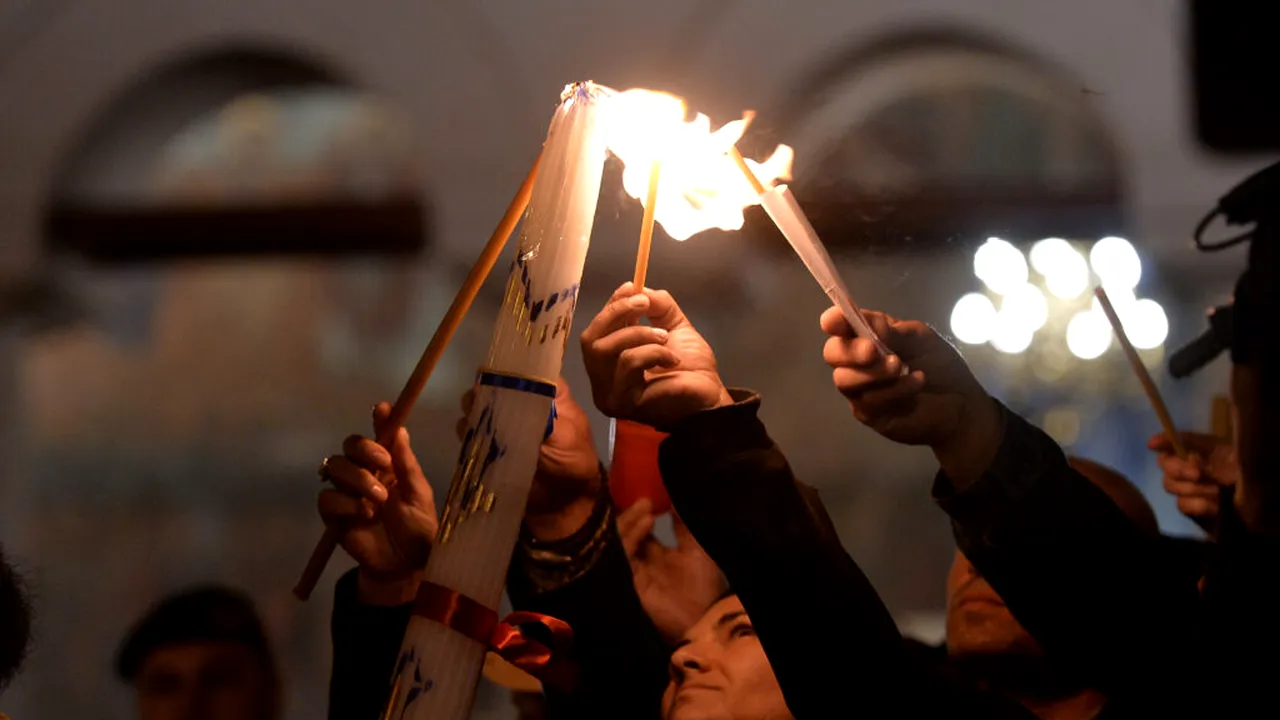 Când și cum va ajunge Lumina Sfântă de la Ierusalim în România?