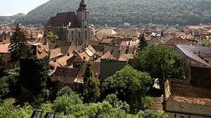 Braşov: Cercetări arheologice de amploare arată că primele locuinţe din oraş au fost construite înainte de 1200