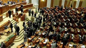 PC şi PSD vor depune săptămâna viitoare o moţiune simplă pe tema agriculturii