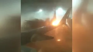 Peste 160 de persoane au fost evacuate în urma coliziunii între două avioane la aeroportul din Toronto