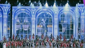 MISS UNIVERSE 2013: Miss Venezuela a primit coroana cu diamante, într-un show grandios la Moscova. Ce a păţit a doua zi: 