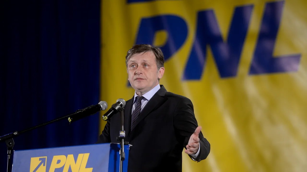 Fost lider liberal: Conducerea Partidului Naţional Liberal ar trebui să demisioneze foarte repede