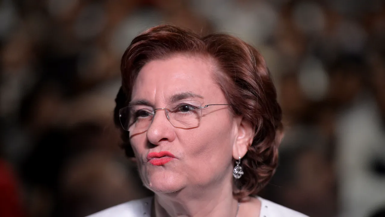 Maria Grapini, ironizată pe Facebook după ce a scris „Tela Viv”