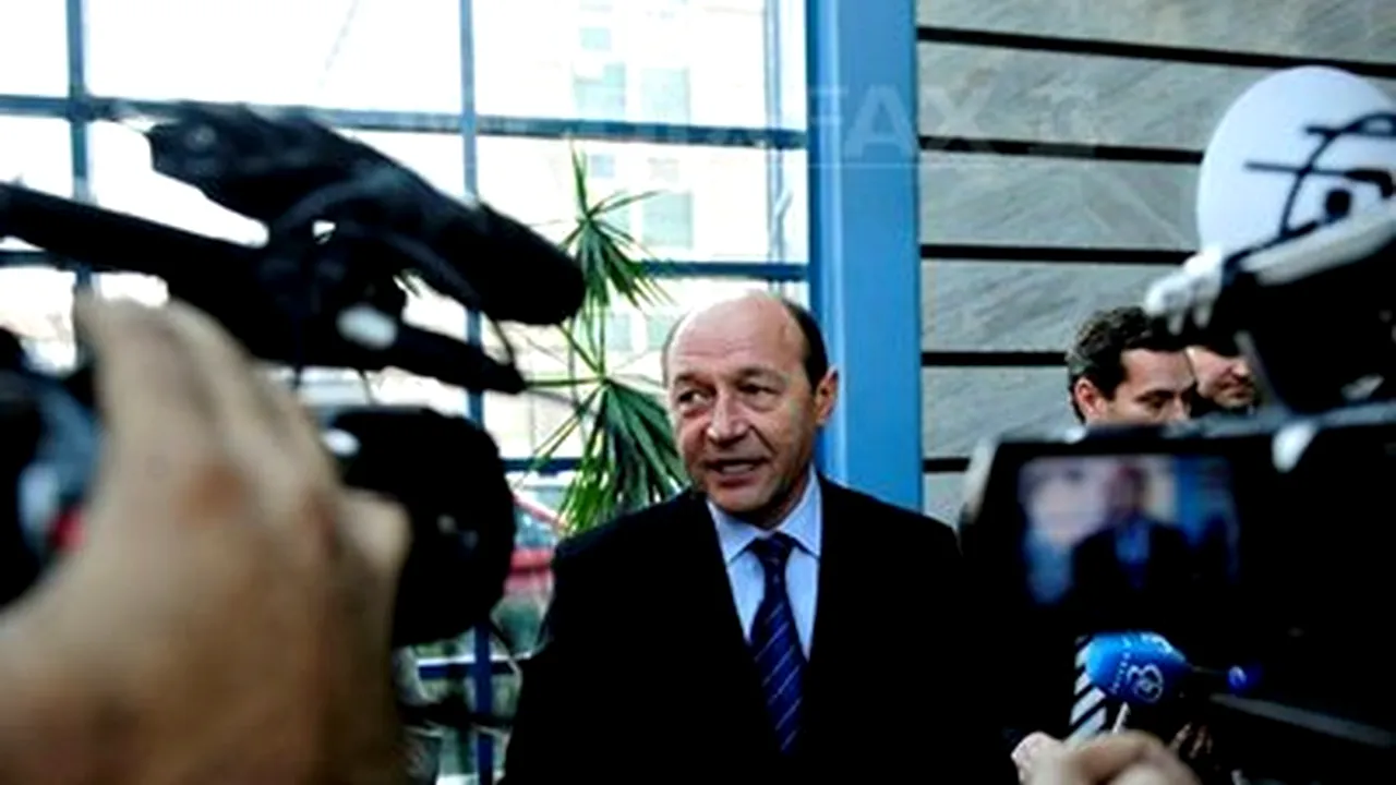 President Traian Basescu Goes To Afghanistan To Meet With Romanian Troops