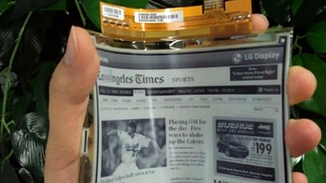 LG lansează primul e-paper display flexibil din lume. Când va apărea şi care sunt caracteristicile sale