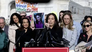 Victimele lui Epstein dau în judecată administrația Trump și Google