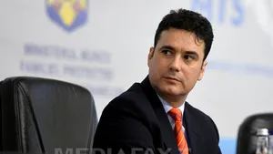 Pricopie: Adjunctul şefului ISJ Arad, suspectat că a luat mită la bacalaureat, eliberat din funcţie