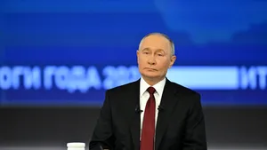 Europa a schimbat produsele pe care le importă din Rusia, dar încă îi aduce miliarde lui Putin