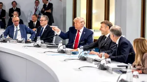 Trump pregătește o mutare majoră: rachetele americane pentru Ucraina ar putea fi produse în Europa