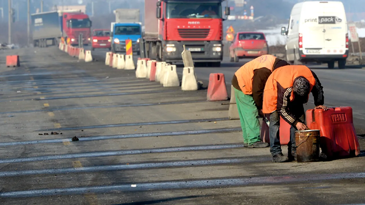 CNADNR, spartă în două companii: CNIR şi CNAIR. Personalul CNIR, angajat doar pe bază de concurs