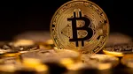 Bitcoin, în cădere. A ajuns la cel mai mic nivel din ultimele trei luni