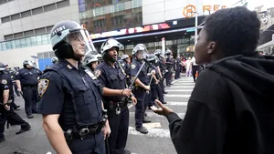 New York City, un oraş BIG-BROTHER? Petrecerile de Ziua Muncii ar putea fi monitorizate de dronele poliţiei/ Newyorkezii, nervoşi, ameninţă cu protestele 