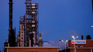 Preţul petrolului american a scăzut din nou sub 0 dolari pe baril, după o uşoară revenire