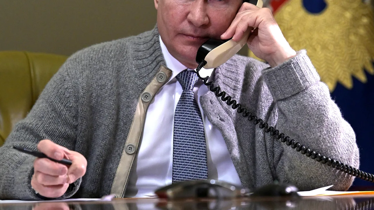 Olaf Scholz şi Vladimir Putin au vorbit la telefon timp de o oră. Este prima discuţie directă din 2022