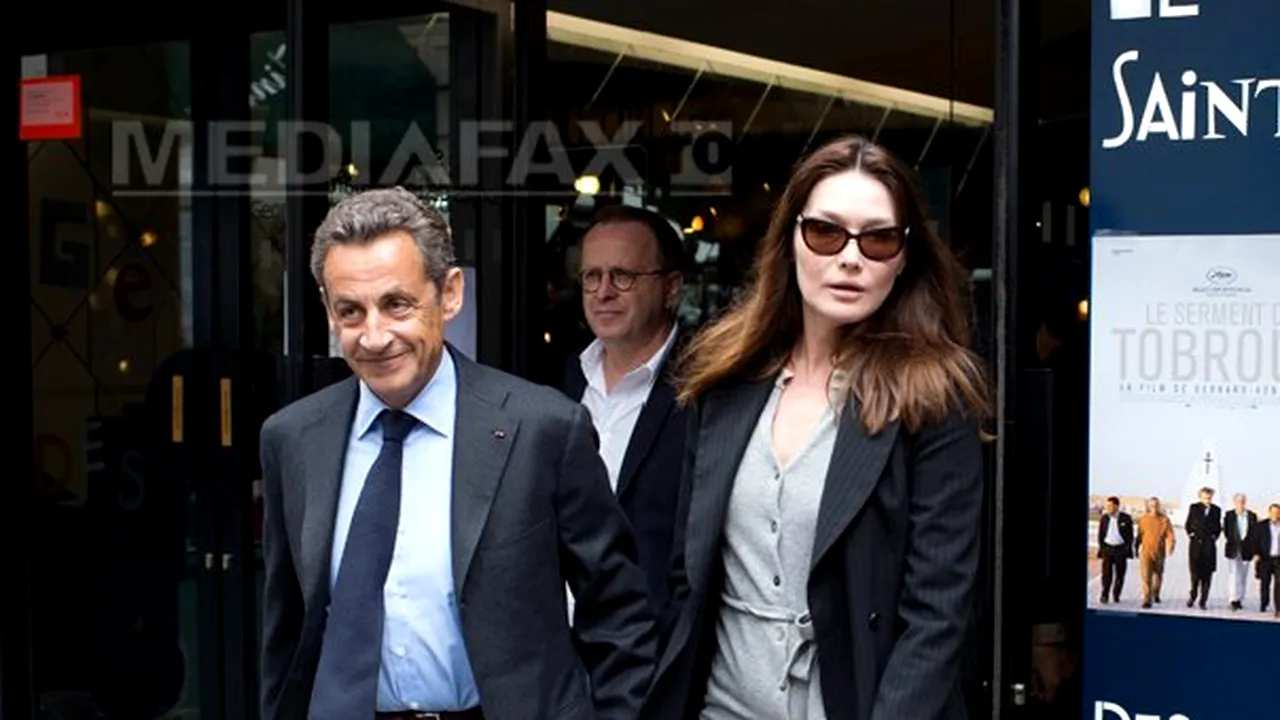 Ironii după ce Sarkozy pozează mai înalt decât Carla Bruni: Speculaţii şi explicaţii după ce fostul ocupant de la Palatul Elysee a 