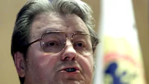 C.V.Tudor: Irina Loghin nu mai candidează la Parlament