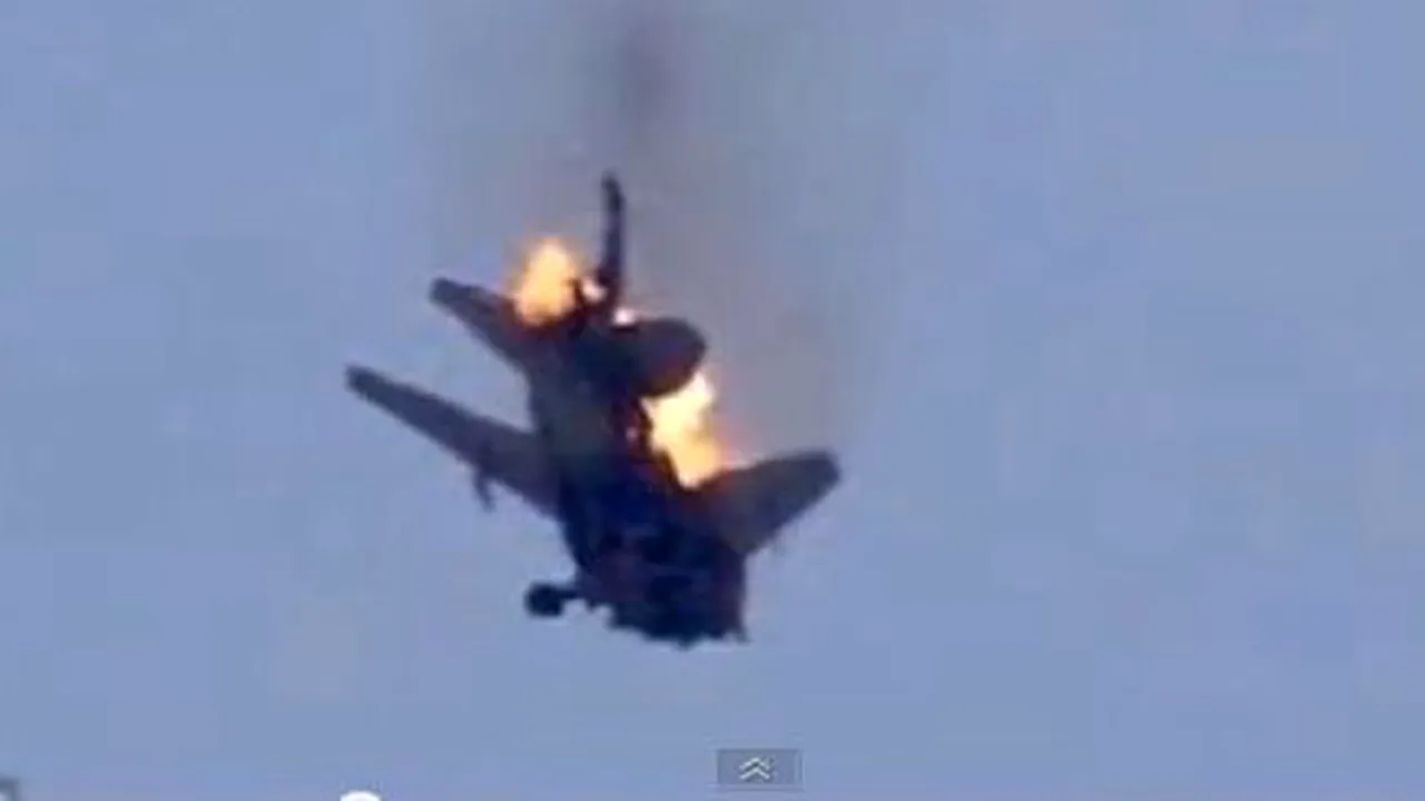 Cel puţin 12 morţi în nord-vestul Siriei, în urma prăbuşirii unui avion militar - VIDEO