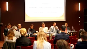 Studiu: Românii rămân fideli brandurilor favorite de băuturi răcoritoare, în ciuda scumpirilor din ultimii doi, trei ani. Ei și-au redus consumul, dar caută promoții