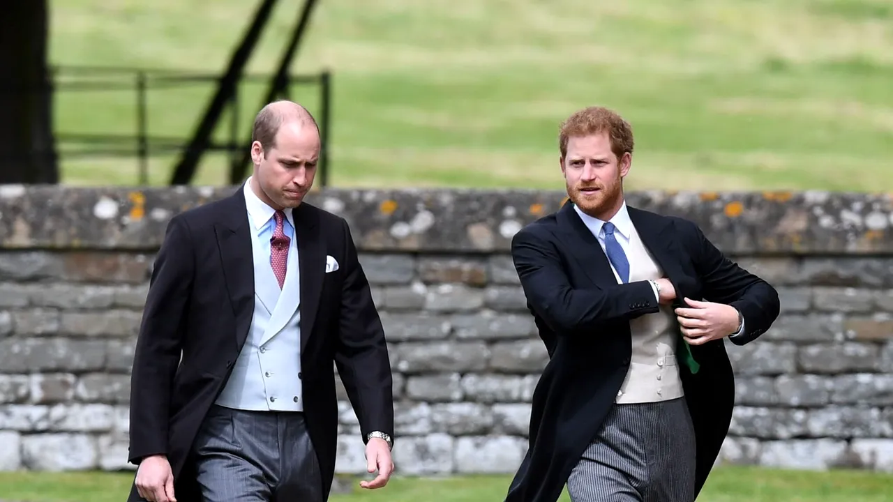 Cum arată fratele vitreg al prinţilor William şi Harry