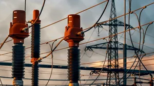 De ce centrele de date AI devin o problemă pentru rețeaua electrică a SUA