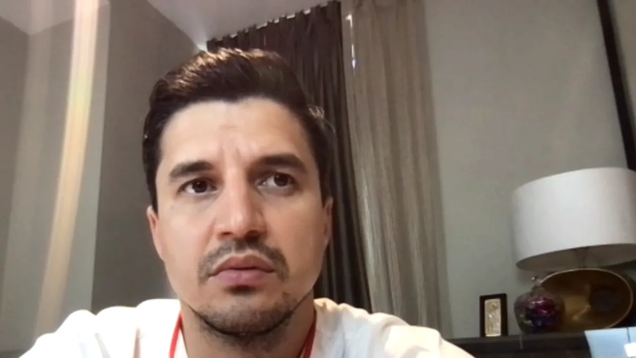 Healthcare Trends: Care sunt bolile de sân ce pot apărea după implanturile mamare? Care este cea mai riscantă operaţie de chirurgie plastică? Medicul specialist în Chirurgie Plastică, Gabriel Mazilu, îţi răspunde