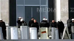 Băsescu, despre evenimentele de la Chişinău: Par desprinse dintr-un manual folosit la noi în 2012