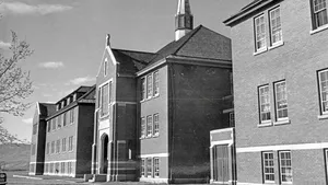 Descoperire horror în Canada: rămăşiţele a 215 copii îngropaţi lângă o şcoală!