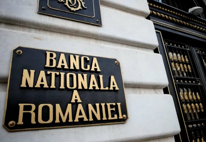 ECONOMIC România importă mai multe mărfuri decât exportă. Deficitul creează presiune pe moneda națională