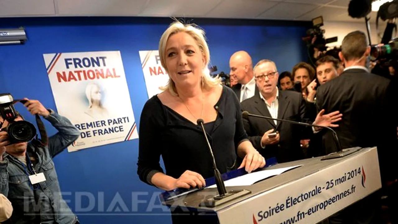 Marine Le Pen îi cere lui François Hollande să organizeze 